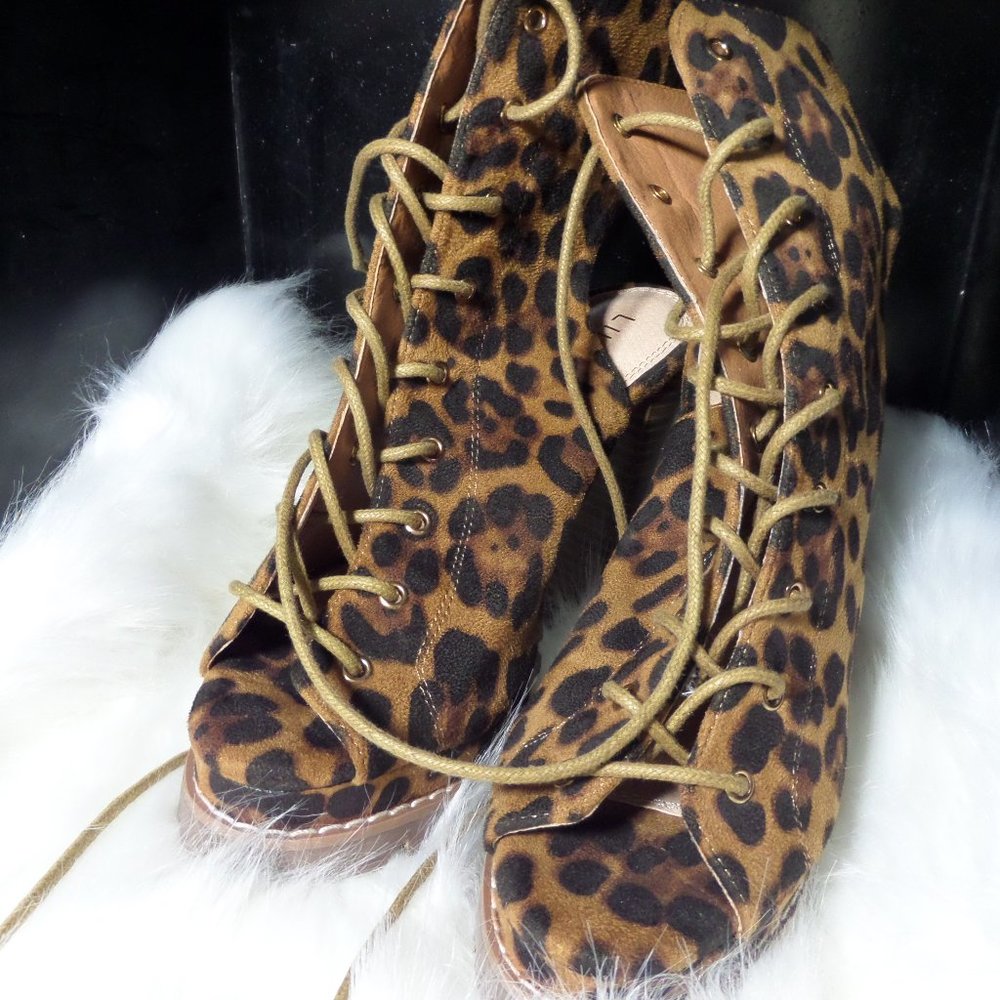 Liliana Leopard Peeptoe Booties!!!!